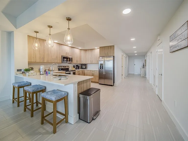 415 Island Way #505 — Photo 2