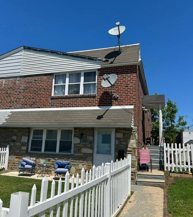1st image of 2331 Benson St Floor 2