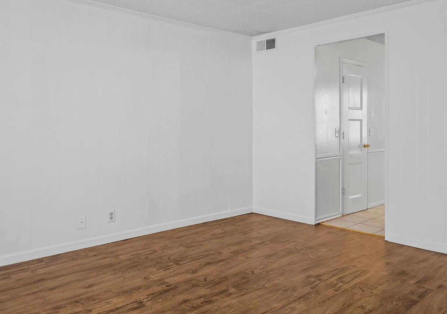 Evergreen Townhomes — Photo 3