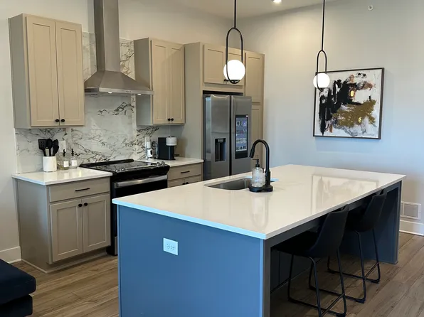 1296 Longreen Ter NW Unit 7, Atlanta, GA 30318