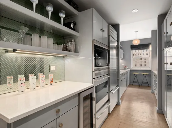 120 East 81st Street 12A image 2 of 6