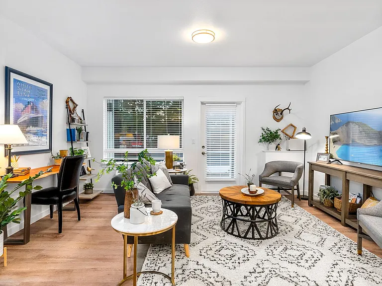 Karlo Lacey Apartments — Photo 60