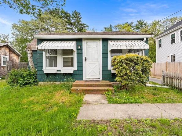 170 Wareham Rd, Marion, MA 02738