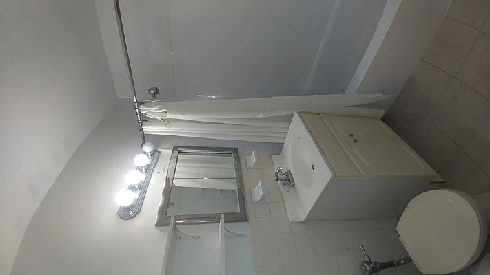 Rented by Metro Garden Realty NYC | media 38