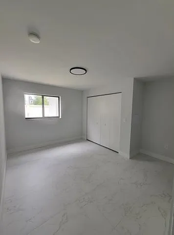 240 SW 7th St — Photo 14
