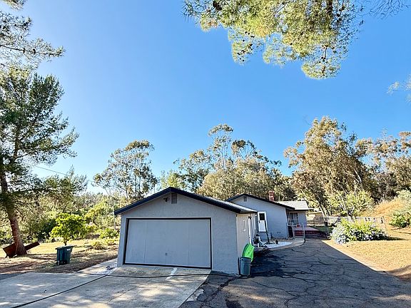 3rd image of 14218 High Valley Rd