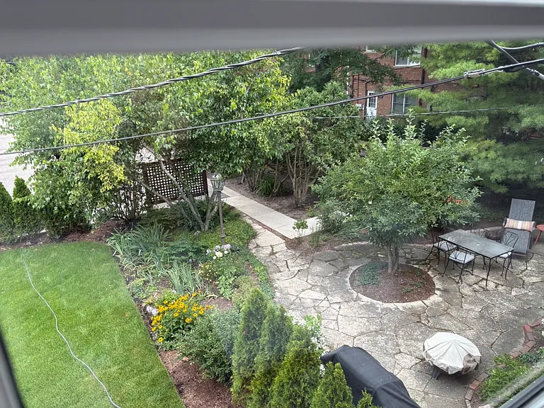 310 Linden Ave — Photo 15