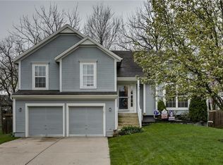 20125 W 220th St, Spring Hill, KS 66083