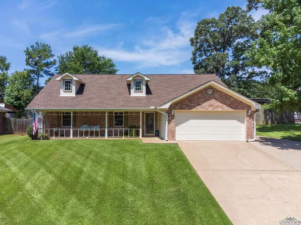 217 Goodnight Trl, Longview, TX 75604