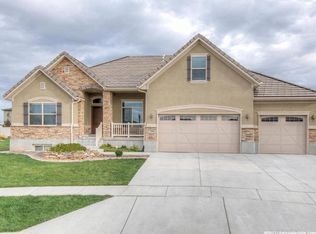 734 N 2000 W, Farmington, UT 84025
