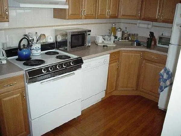 3 bed, $3,700 — Photo 3