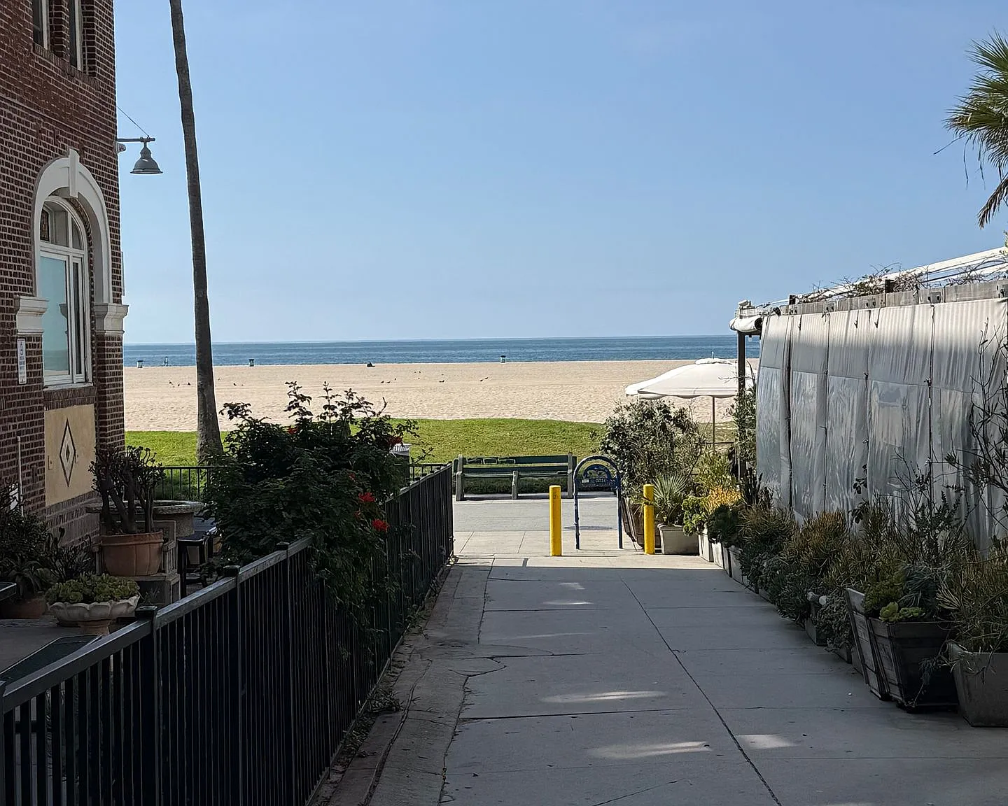 15 Paloma Ave — Photo 1