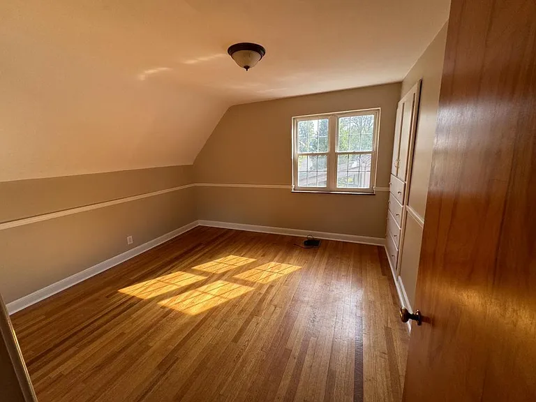 1637 Upland Rd — Photo 28
