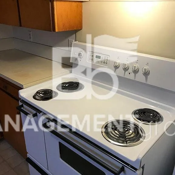5442 NE 38th Ave — Photo 8