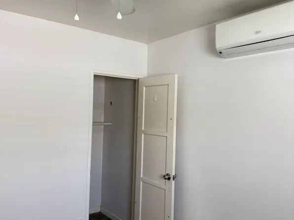 261 W Willow St, Pomona, CA 91768