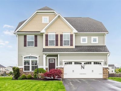 1601 Clovertrail Dr, Farmington, NY, 14425