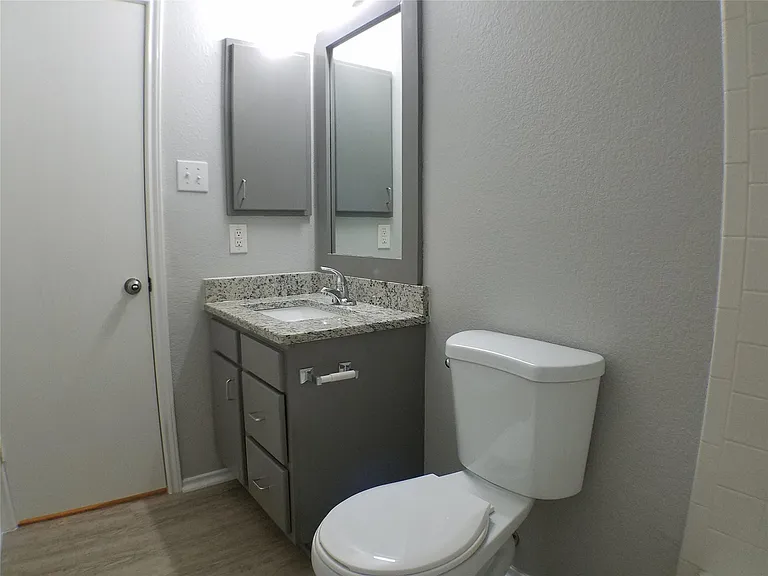 11208 Blairview Ln — Photo 18