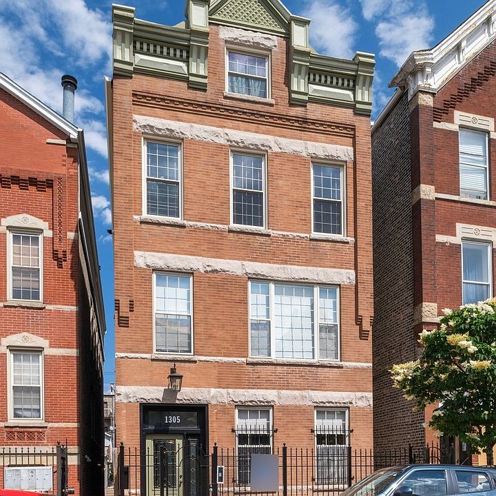 1st image of 1305 N Greenview Ave #1W