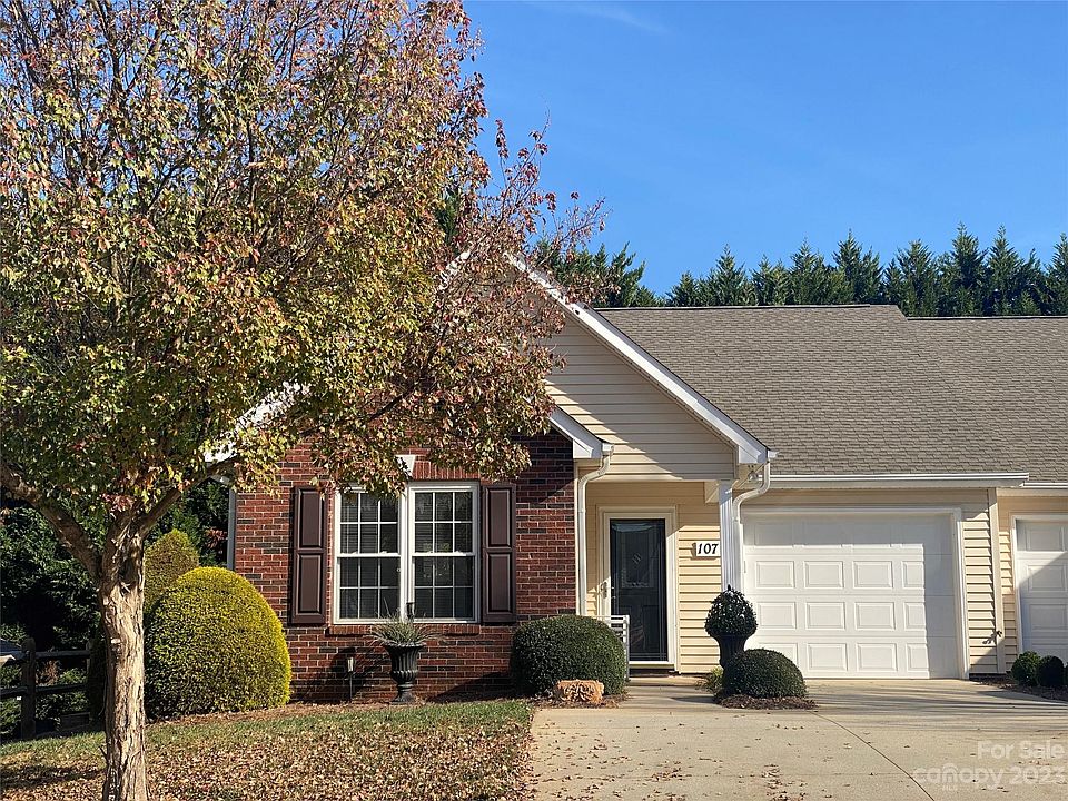 1st image of 107 Abbotswood Pl
