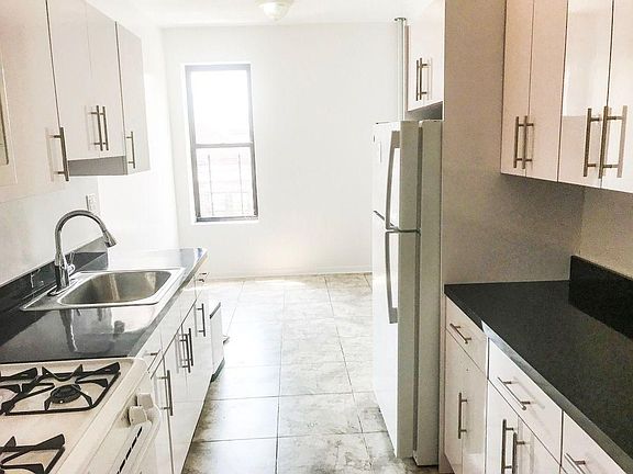 4th image of 8602 Park Ln S APT 2B5