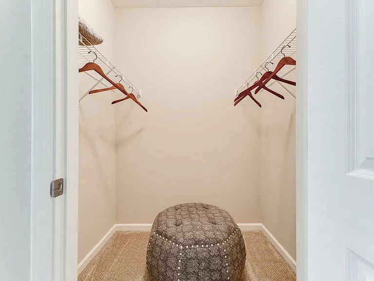 Austin Place Apartments — Photo 10
