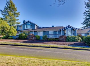 9752 Spinnaker Blvd NW, Silverdale, WA 98383