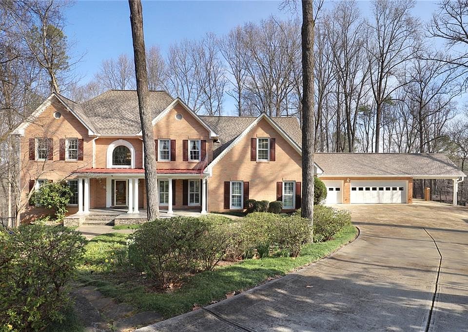 1st image of 712 Beauregard Dr
