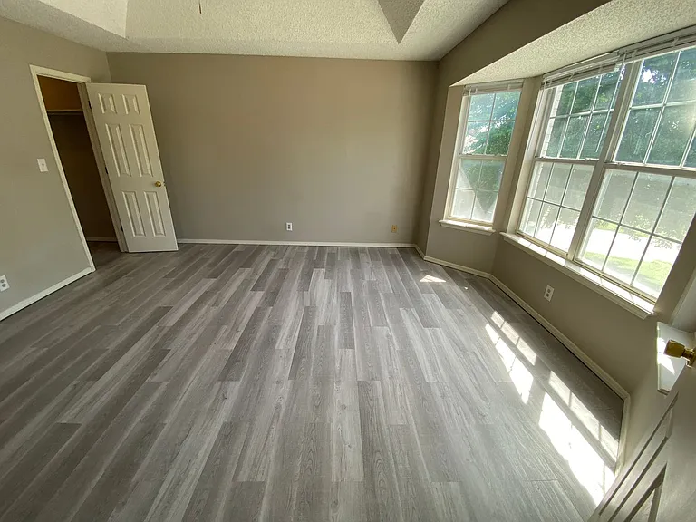 10703 E 65th St S — Photo 12