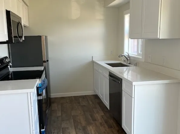 900 E Fulton St #1, Mount Vernon, WA 98273