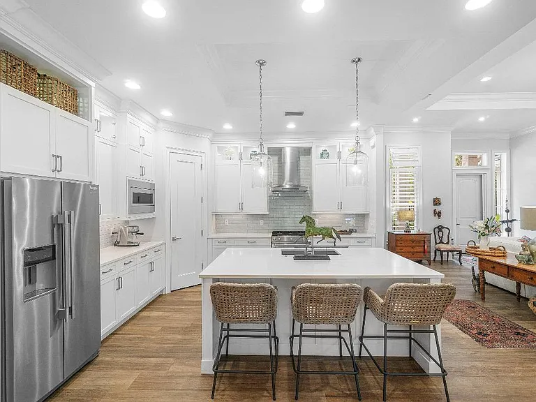 135 Dixie Blvd — Photo 11