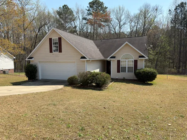 115 Jefferson Dr, Raeford, NC 28376