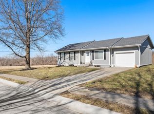 1900 Harry Dr, Harrisonville, MO 64701