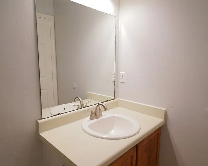2442-2444-2446 Talco Hills Dr — Photo 15