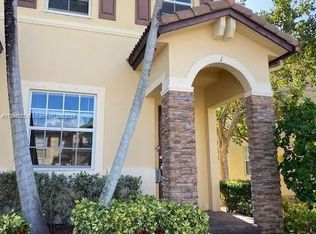 9125 SW 227th Ln, Cutler Bay, FL 33190