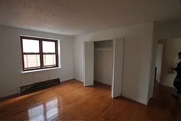 Rented by Robyn Lee, LREB