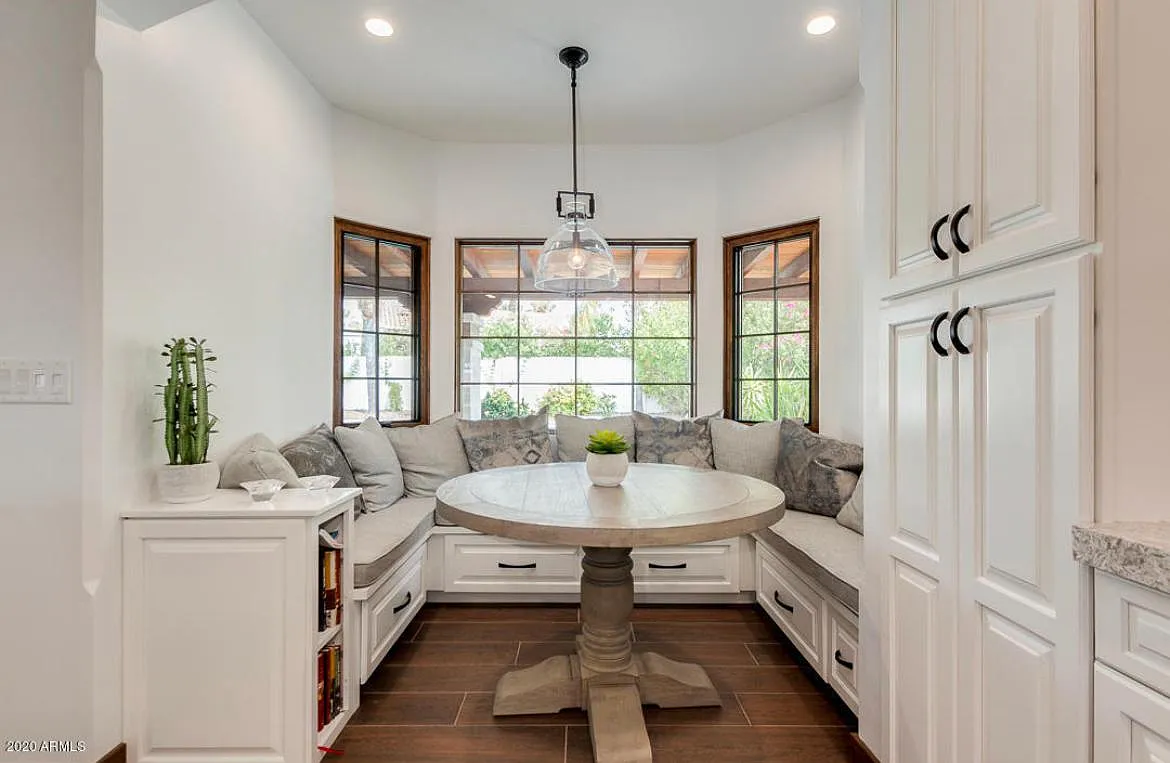 9402 E La Posada Cir — Photo 4