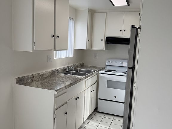 2nd image of 4030 39th St #6