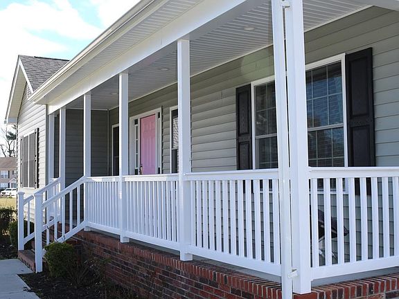 3rd image of 134 Willowtree Ln