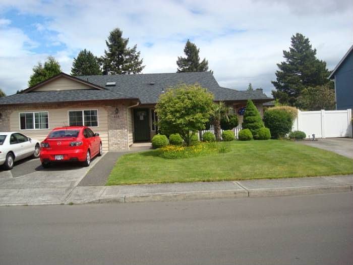 1st image of 409 SE 99th Ct
