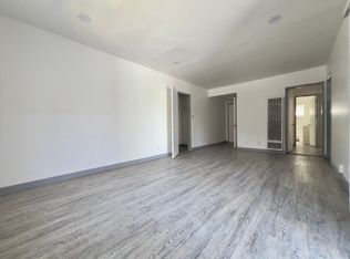 10942-10948 Crenshaw Blvd (Hexagon Eagles LLC), Inglewood, CA 90303