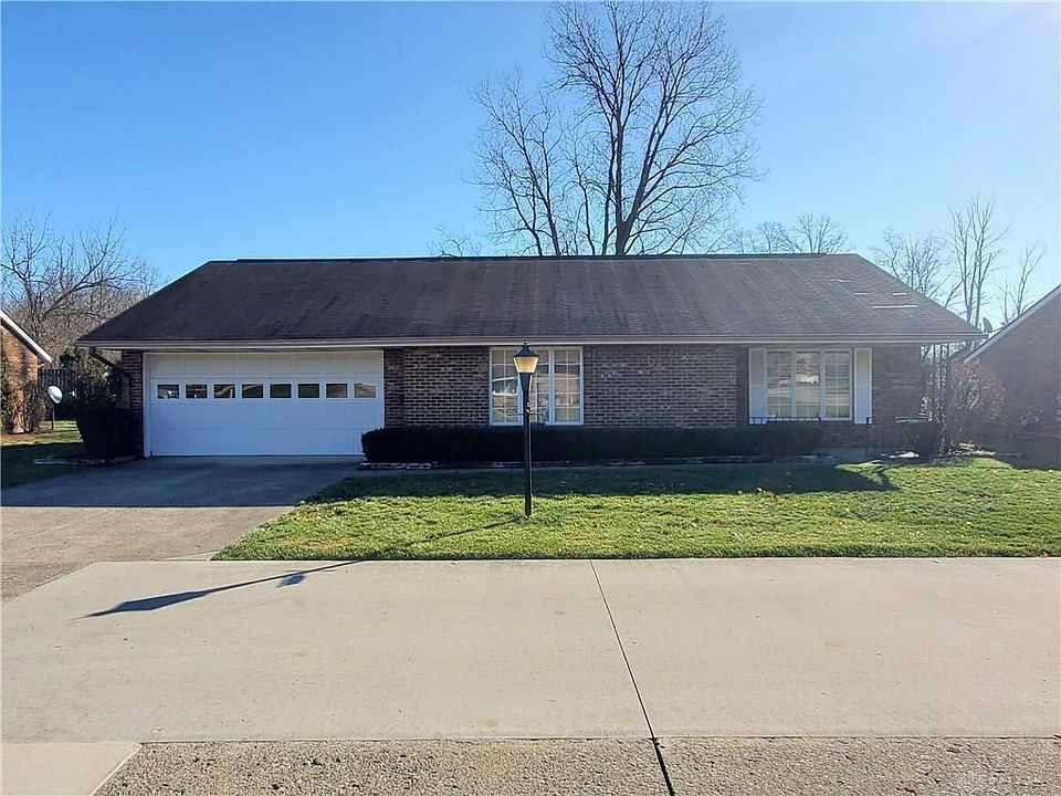 1st image of 3026 Brixton Dr E