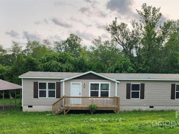 22 Ridge Top Acres Rd, Candler, NC 28715