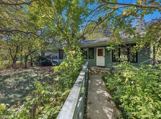 3S306 Winfield Rd, Warrenville, IL 60555