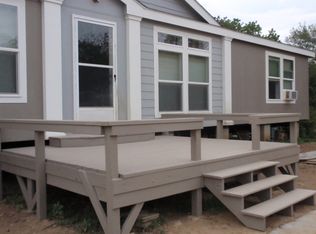 430 Mockingbird Ln, Luling, TX 78648