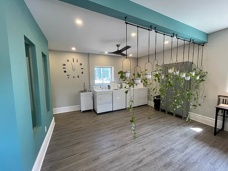 414 Albert St #7 — Photo 2