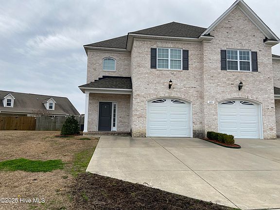3rd image of 1851 A Cambria Dr