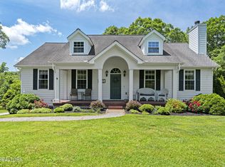 2323 Roseberry Rd, Mascot, TN 37806