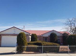 1140 Parkview Dr, Los Lunas, NM 87031