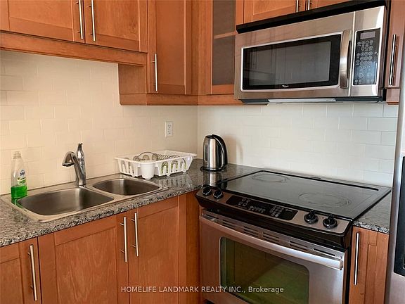5th image of 18 Holmes Ave Unit 702
