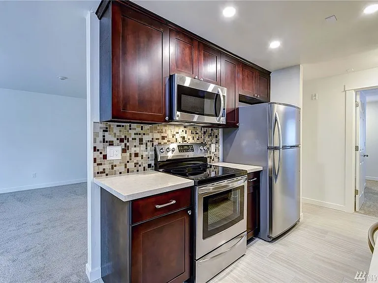 11031 Woodinville Dr #202 — Photo 4